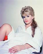 A Look Back on Young Connie Stevens: Her Rise to Fame and Enduring Legacy