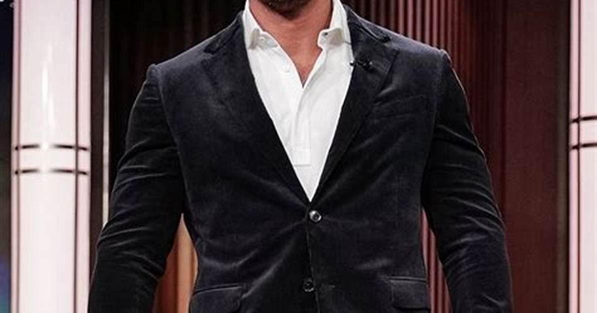 Alan Ritchson S Siblings Explained Everything You Need to Know About