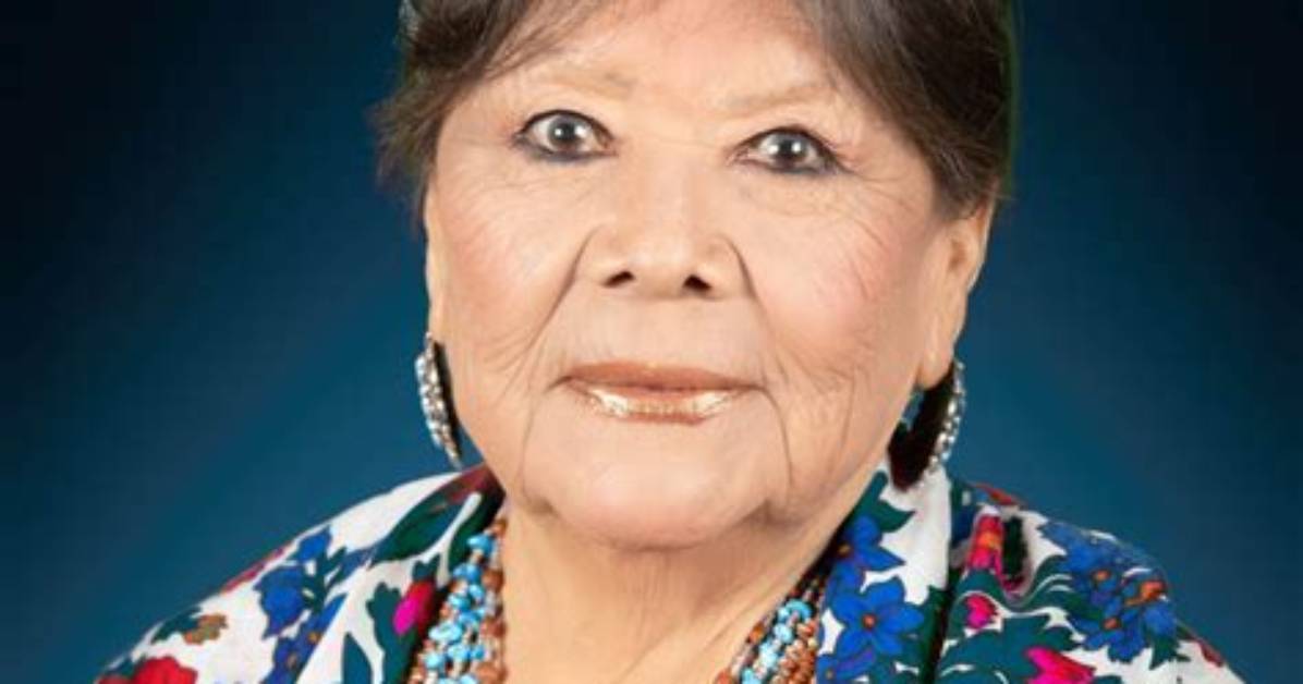 Are the Arizona Mae Images Real Sorting Authenticity from Coordinated Web