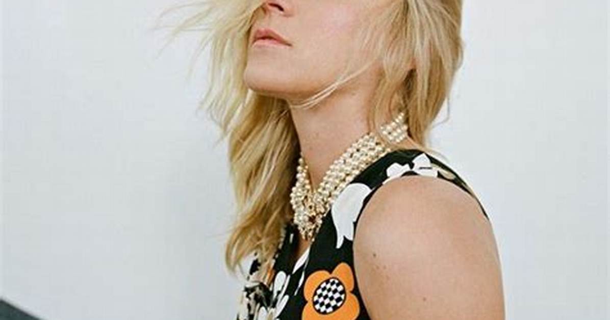 Chlo%C3%Ab Sevigny S Surreal Photoshoot Decoded the 150. Jpg