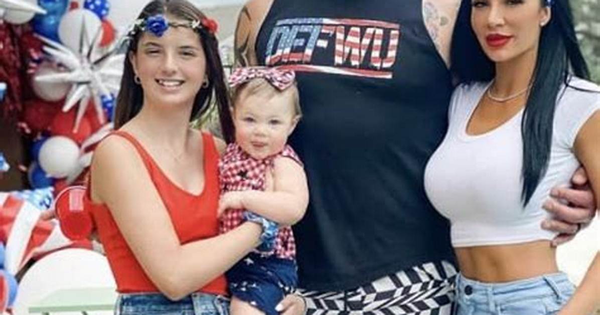 Derek Wolfe and Wife Abigail Age Bio and Their Most