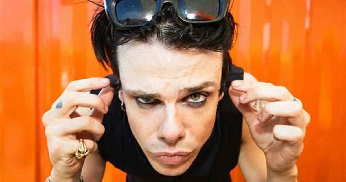Did Yungblud Purposefully Flash The