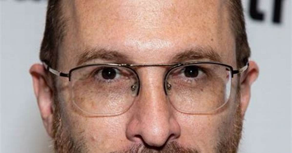 Fact Check Did Darren Aronofsky Cast Kathy Bates to Play