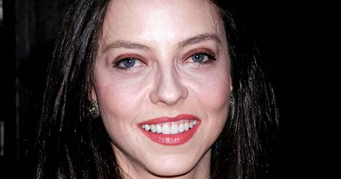 Fact Checking Juliet Landau S Private Life Marriage Family Rumors And