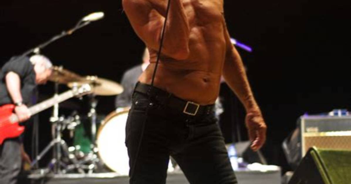 Iggy Pop S True Height in Photos Verified Comparisons Beside Iconic