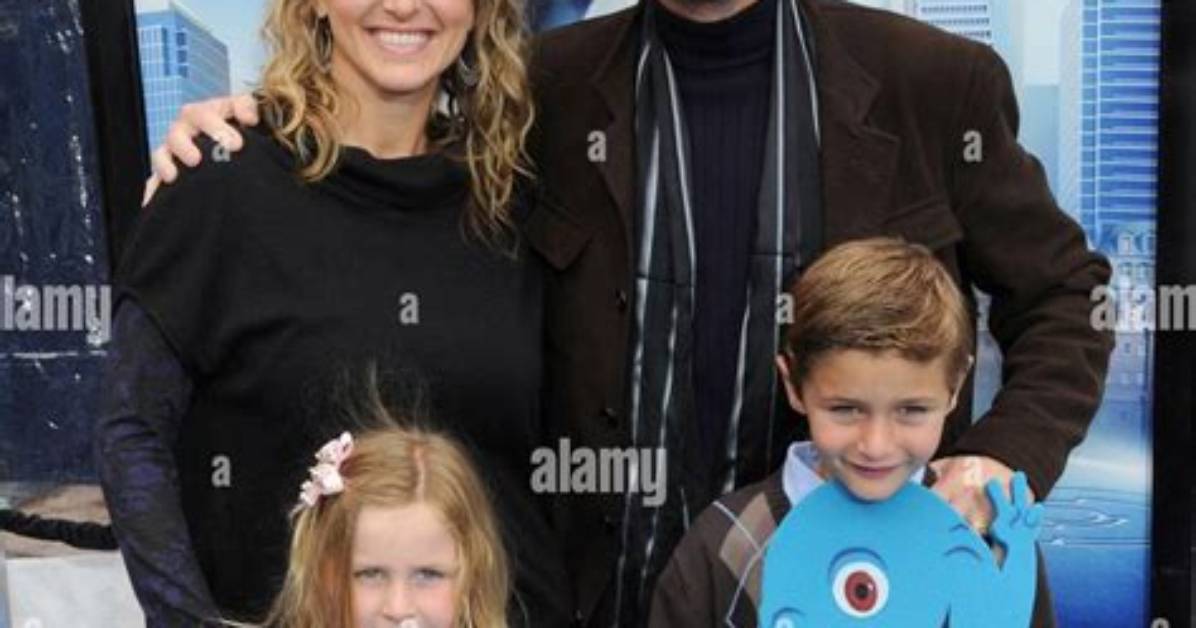 Inside Gwen and Chris Harrison S 18 Year Marriage Rare Photos Timeline and What