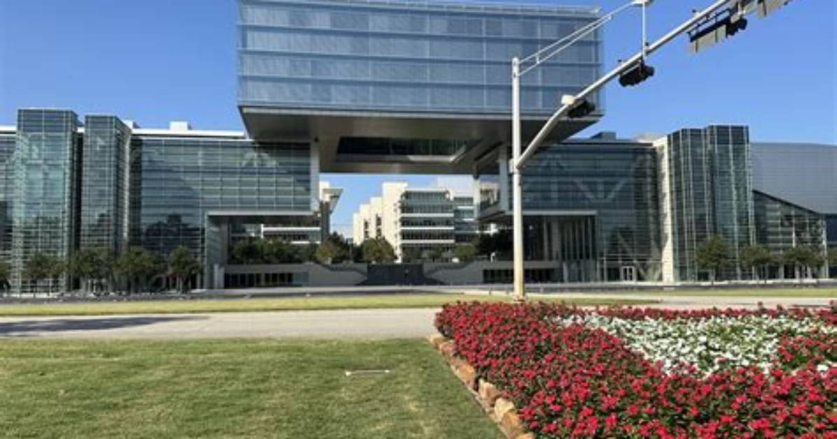 Inside Houston S Trans Inclusive Wellness Scene Amid Shifting Texas