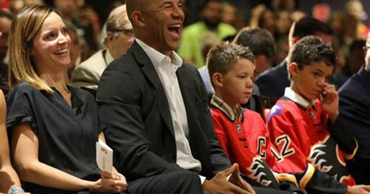 Inside Kara Iginla S Life Rinkside Moments and the Making of Nhl