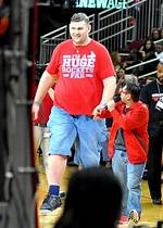 Inside the Life of Igor Vovkovinskiy: the Untold Struggles of America's Tallest Man