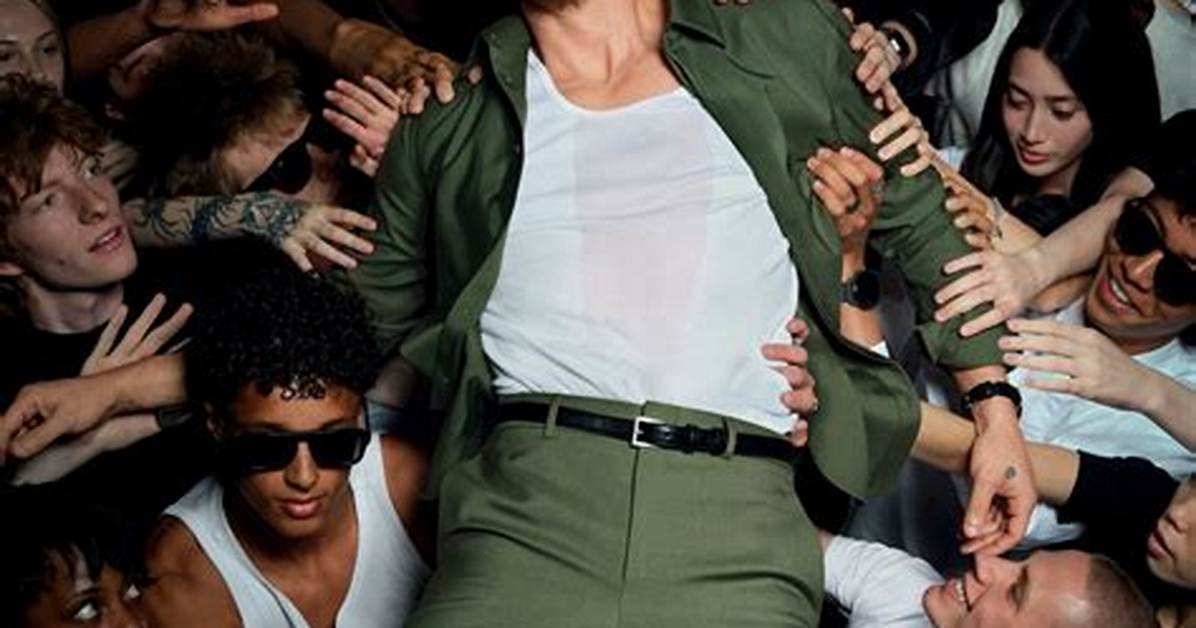 Inside the Vanity Fair Shoot the Controversial Cover Photo of Erika Kirk and Her