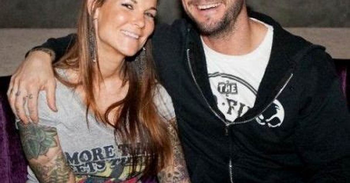 Is Amy Dumas Married Fact Checking Rumors Surrounding Lita S