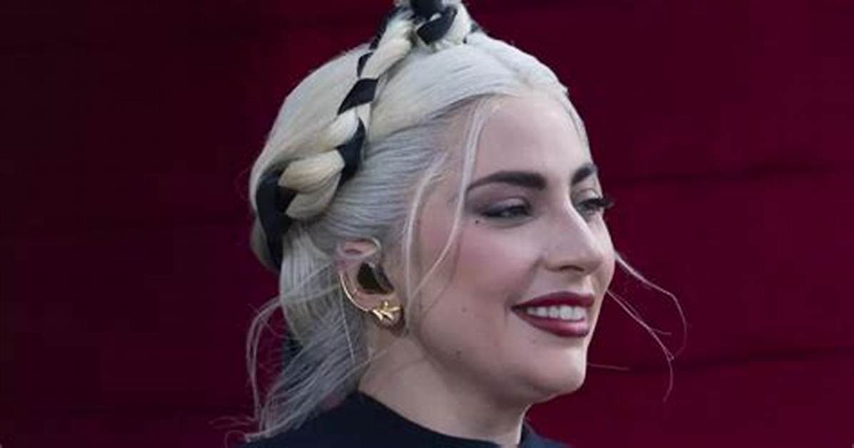 Lady Gaga S Political Timeline a History of Her Middle