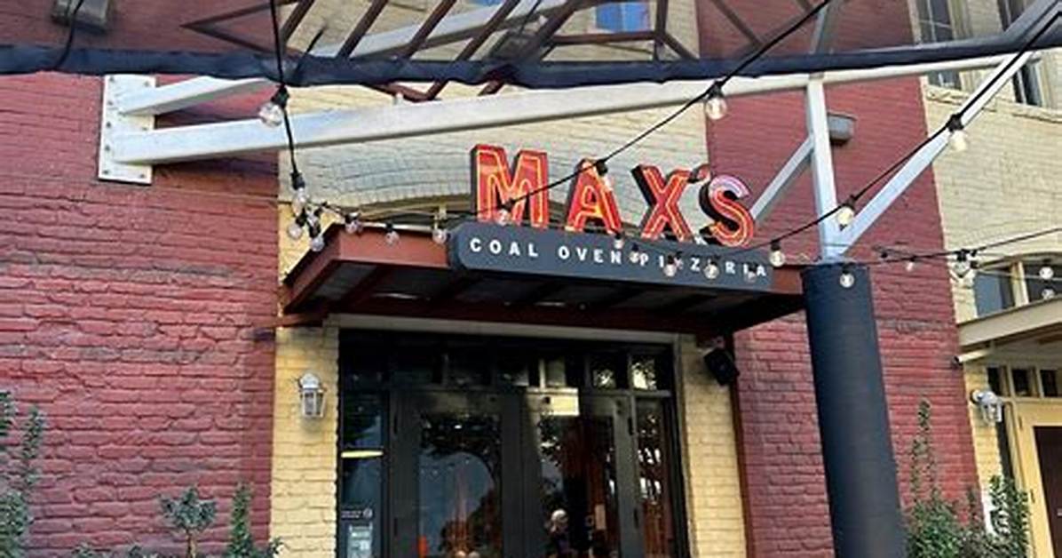 Max S Coal Oven Pizzeria Dominates Downtown Atlanta Reviews Grades And