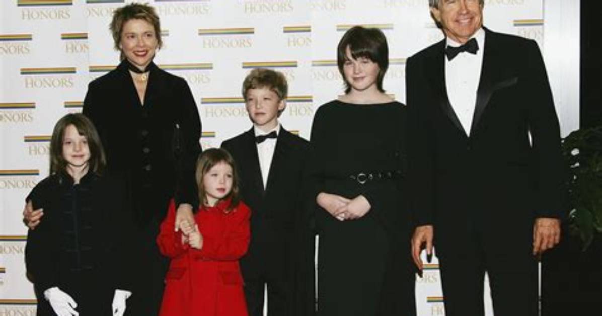 Timeline How Annette Bening S Eldest Child Navigated Transition in The