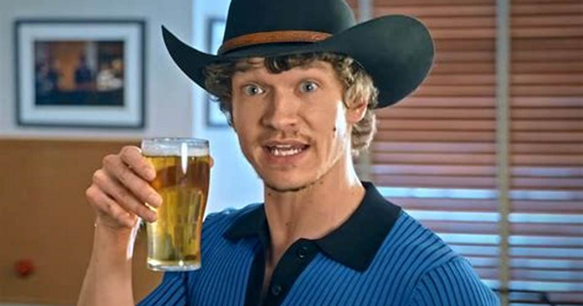 Watch Connor Storrie Switch Accents from Heated Rivalry To