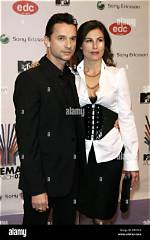 Who Is Dave Gahan’s Wife? the Untold Story of Jennifer Sklias-Gahan