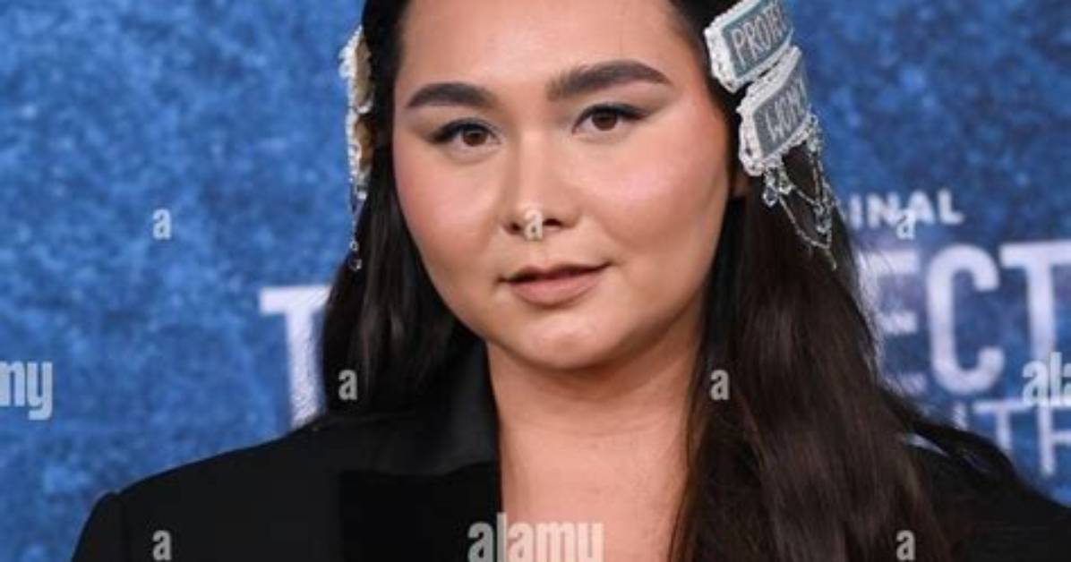 Who Is in Isabella Star Lablanc S Inner Circle Red Carpet Clues and Social