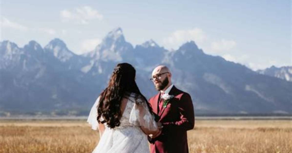 Why Modern Couples Are Ditching the Traditional Wedding Cake for Interactive