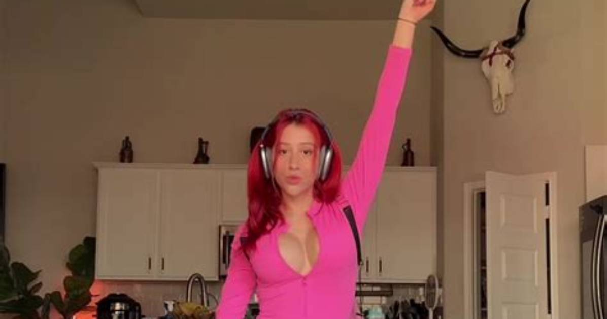 Zoey Di Giacomo S Viral Spotlight Photos Events And